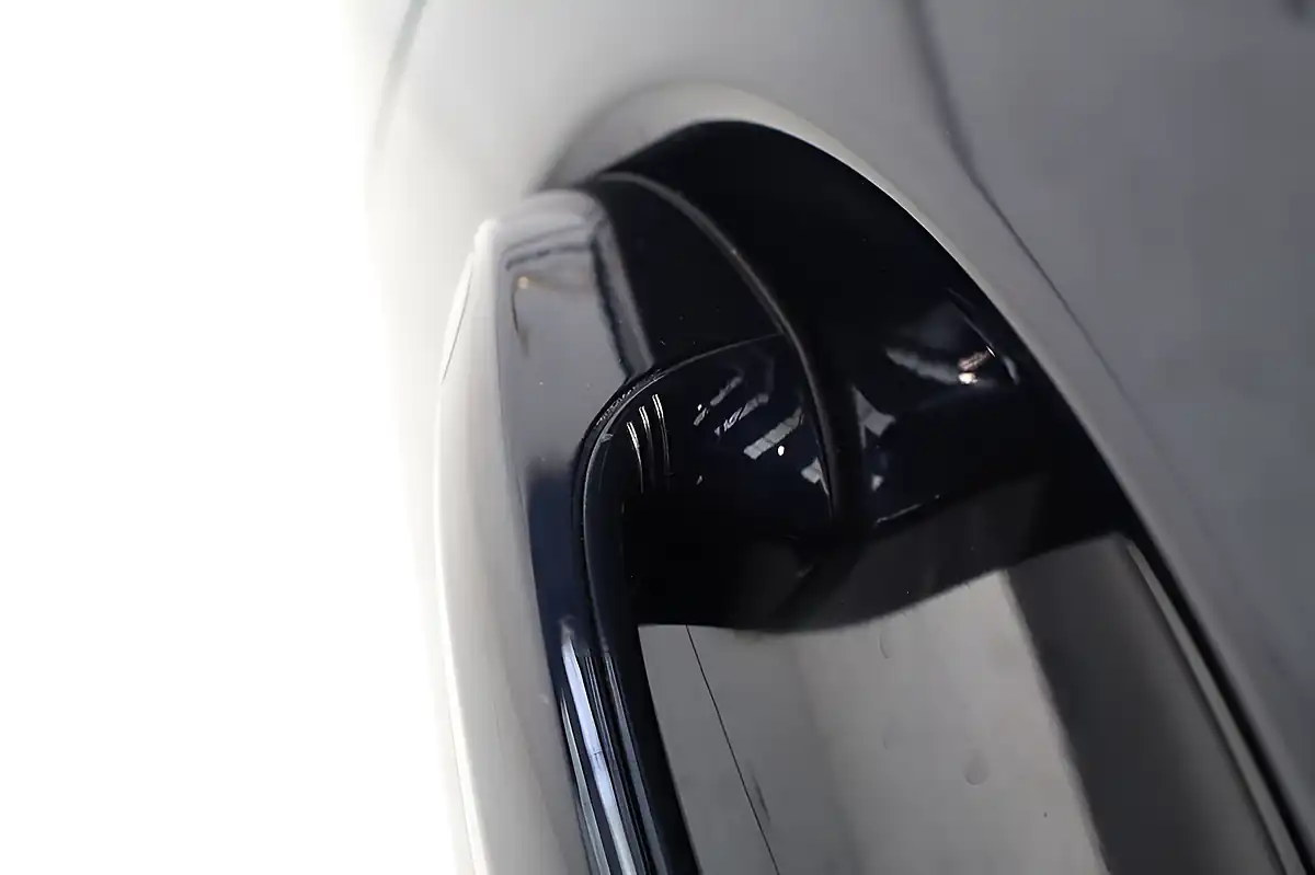 Used 2019 BMW 8 Series M850i Carbon Black - Interior and Exterior details 11
