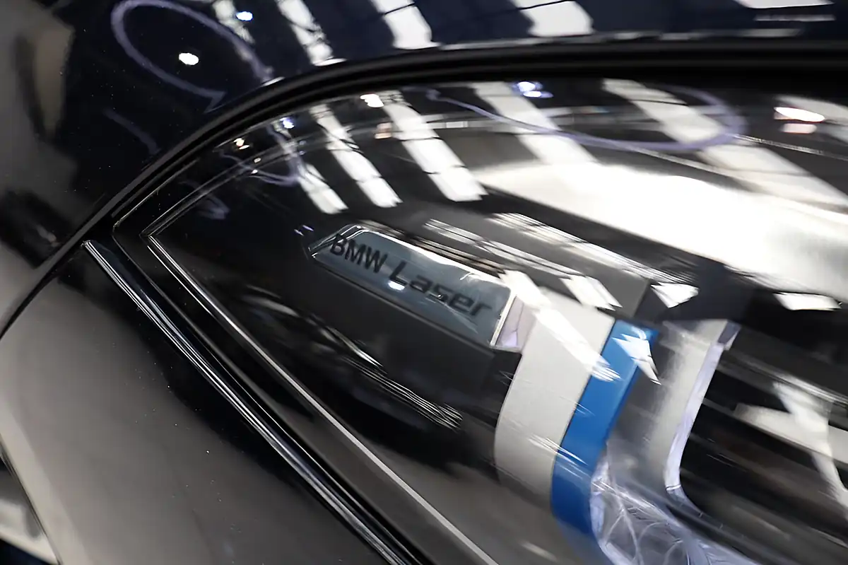 Used 2019 BMW 8 Series M850i Carbon Black - Interior and Exterior details 8