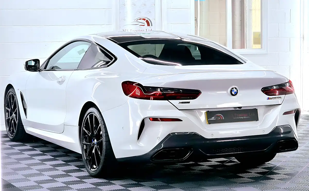 Used 2019 BMW 8 Series M850i Mineral White - Interior and Exterior details 10