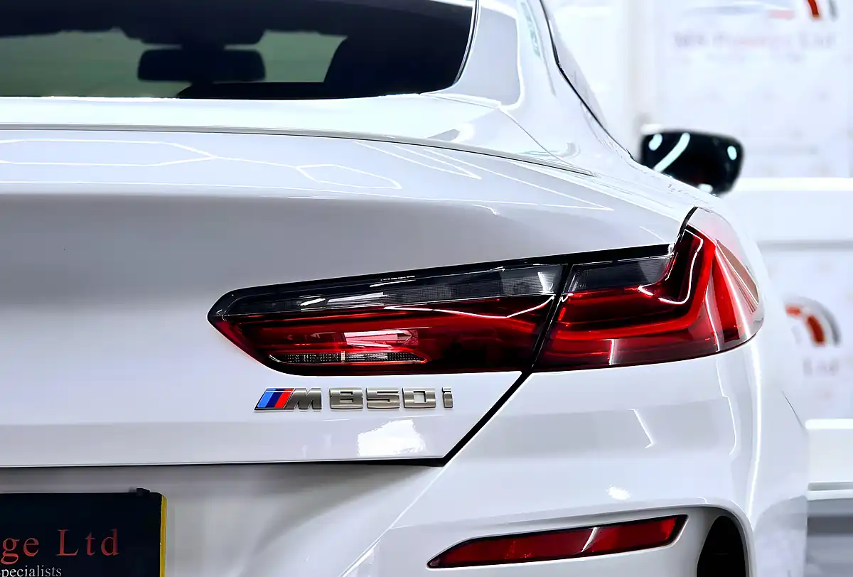 Used 2019 BMW 8 Series M850i Mineral White - Interior and Exterior details 16
