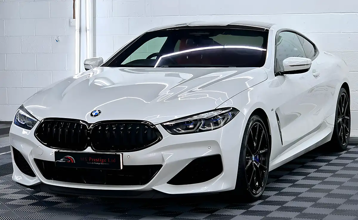 Used 2019 BMW 8 Series M850i Mineral White - Interior and Exterior details 3