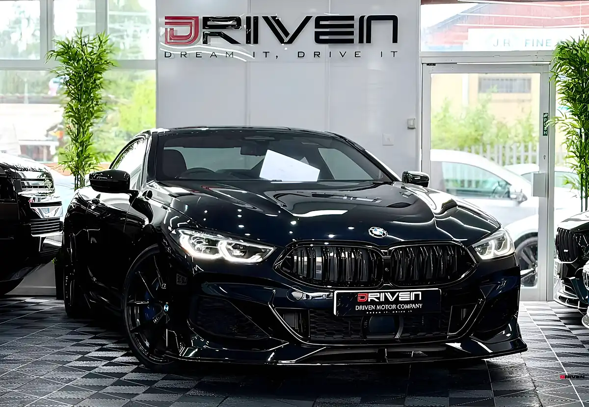 Used 2019 BMW 8 Series M850i Xdrive Black - Front View