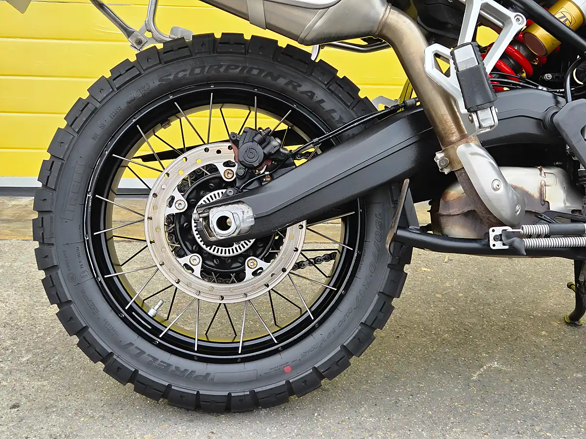 Used 2019 BMW F 850 Gs Sport Te Grey - Interior and Exterior details 8