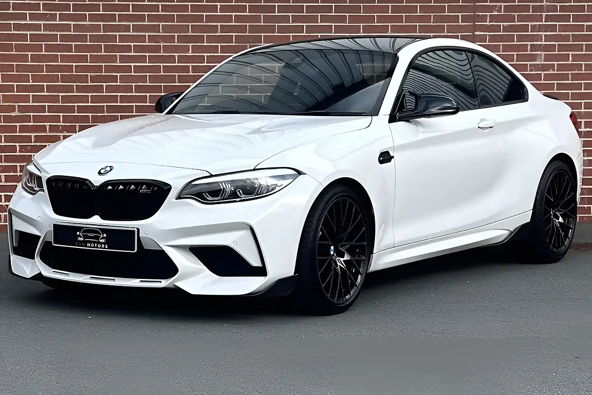 Used 2019 BMW M2 Competition White - Interior and Exterior details 10