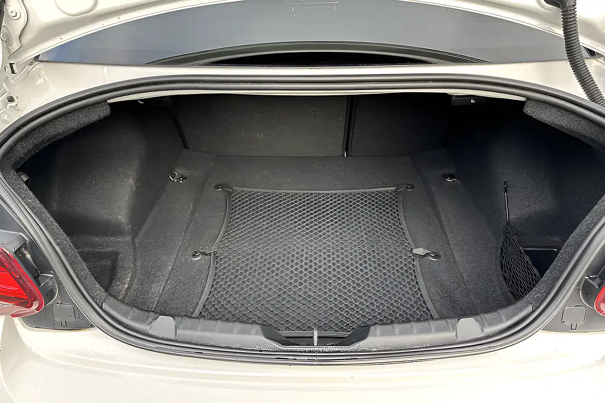 Used 2019 BMW M2 Competition White - Interior and Exterior details 12