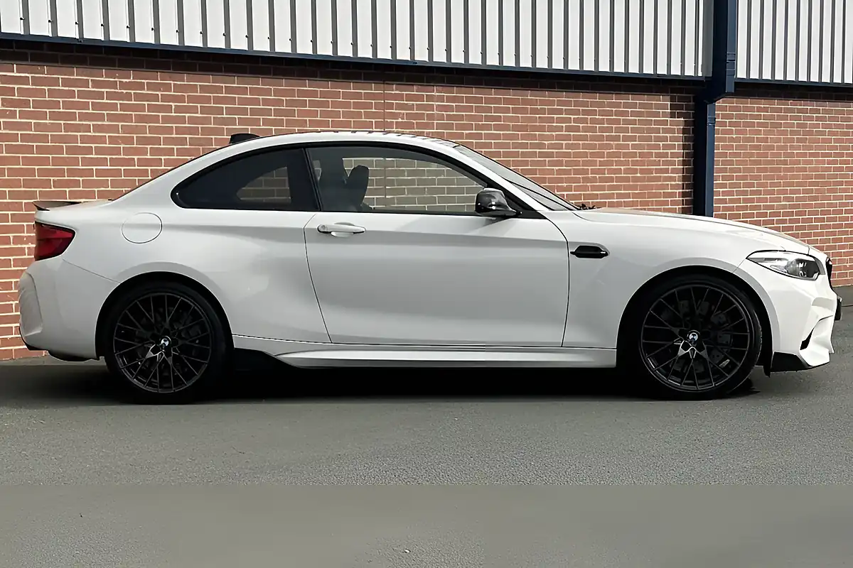 Used 2019 BMW M2 Competition White - Interior and Exterior details 13