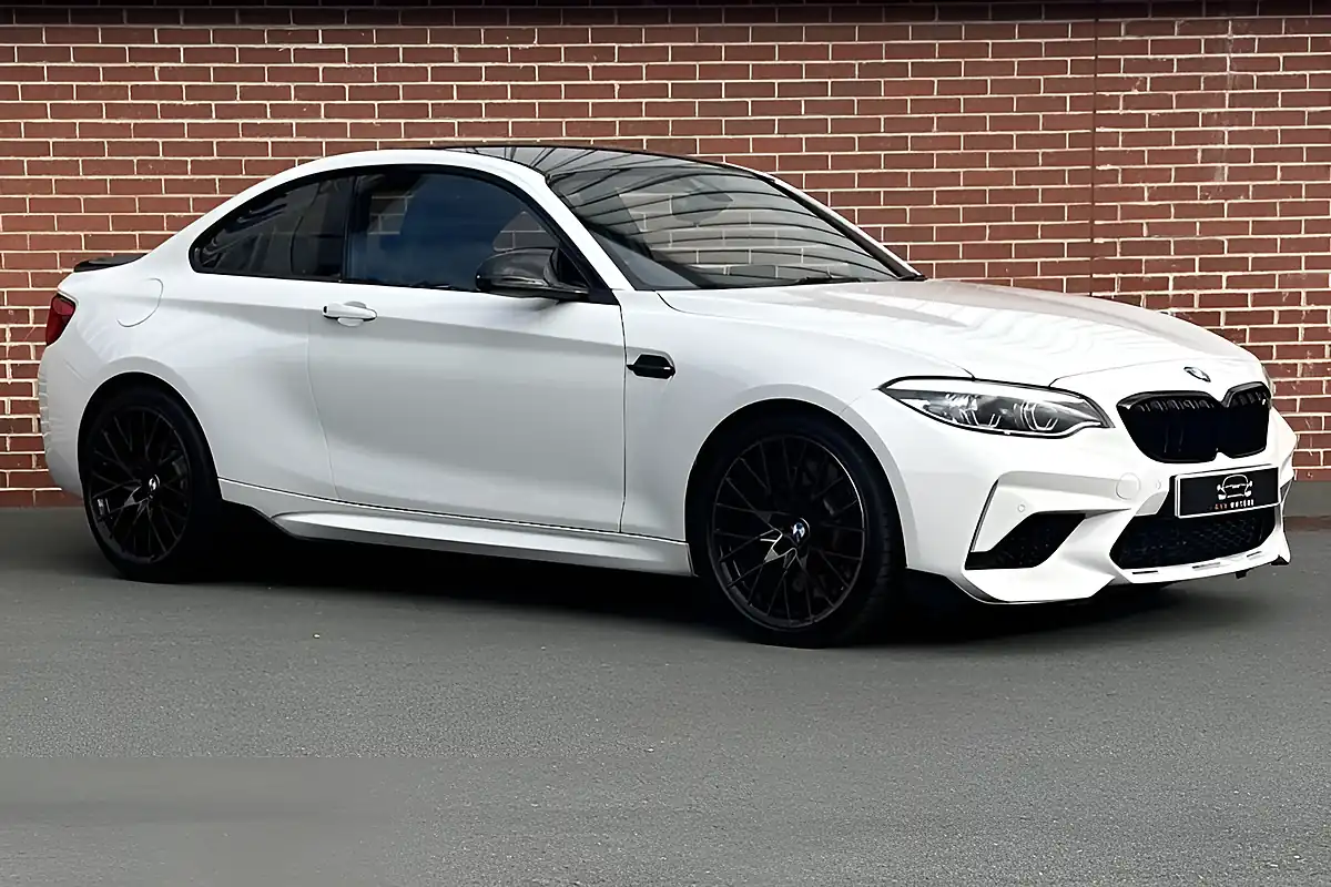 Used 2019 BMW M2 Competition White - Interior and Exterior details 17
