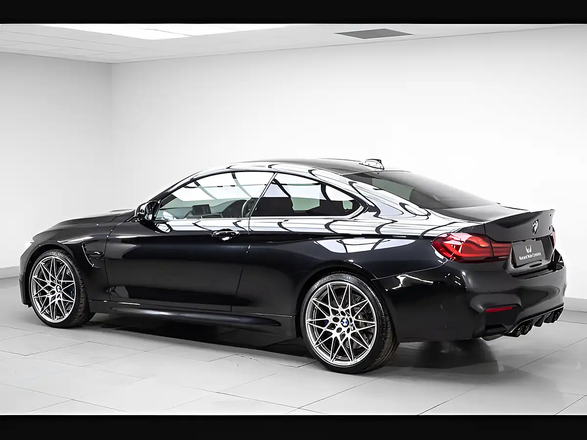 Used 2019 BMW M4 Competition Black - Interior and Exterior details 3