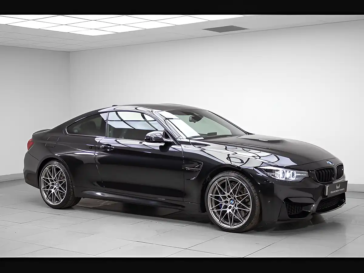 Used 2019 BMW M4 Competition Black - Interior and Exterior details 6
