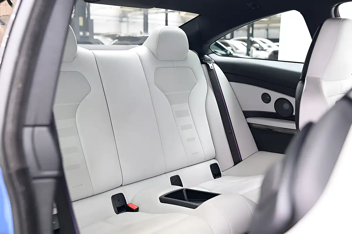 Used 2019 BMW M4 Competition Blue - Interior and Exterior details 16