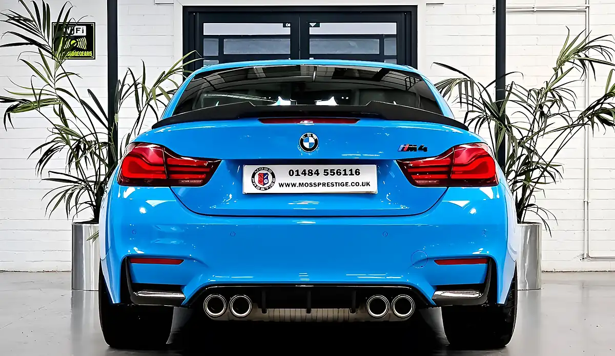 Used 2019 BMW M4 Competition Blue - Interior and Exterior details 7