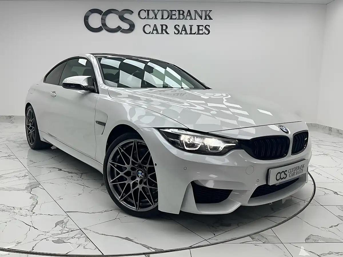 Used 2019 BMW M4 Competition Mineral White - Front View