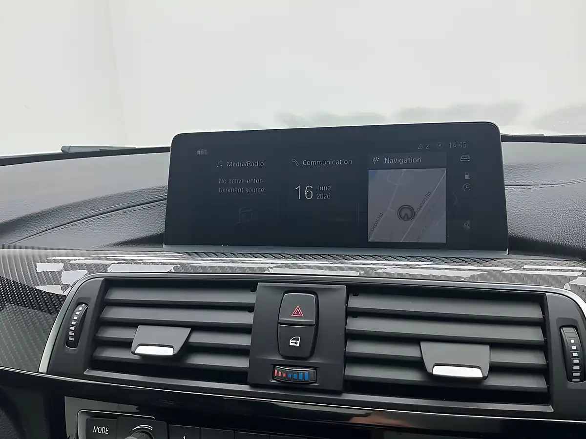 Used 2019 BMW M4 Competition Mineral White - Interior and Exterior details 12