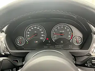 Used 2019 BMW M4 Competition Mineral White - Interior and Exterior details 16