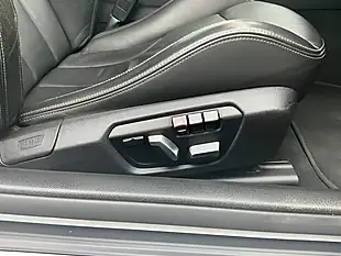 Used 2019 BMW M4 Competition Mineral White - Interior and Exterior details 18
