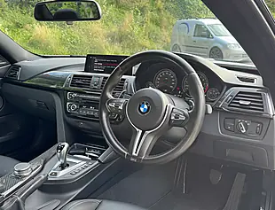 Used 2019 BMW M4 Competition Mineral White - Interior and Exterior details 10