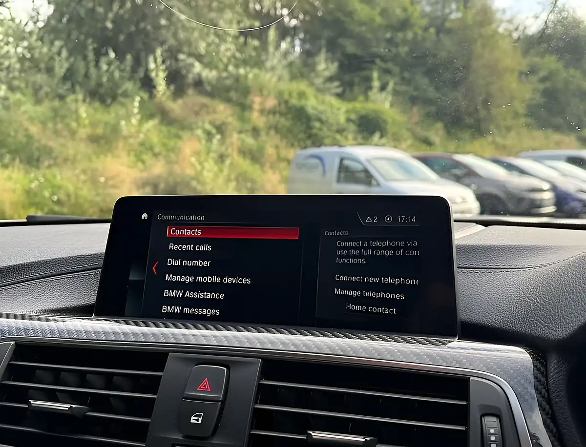 Used 2019 BMW M4 Competition Mineral White - Interior and Exterior details 12