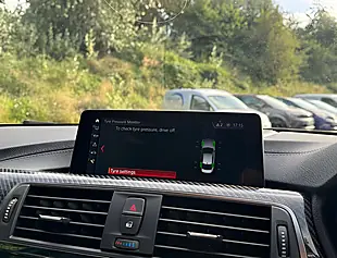 Used 2019 BMW M4 Competition Mineral White - Interior and Exterior details 17
