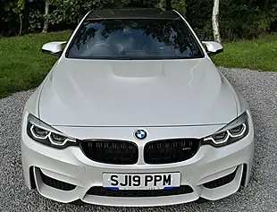 Used 2019 BMW M4 Competition Mineral White - Interior and Exterior details 6
