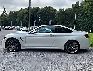 Used 2019 BMW M4 Competition Mineral White - Interior and Exterior details 8