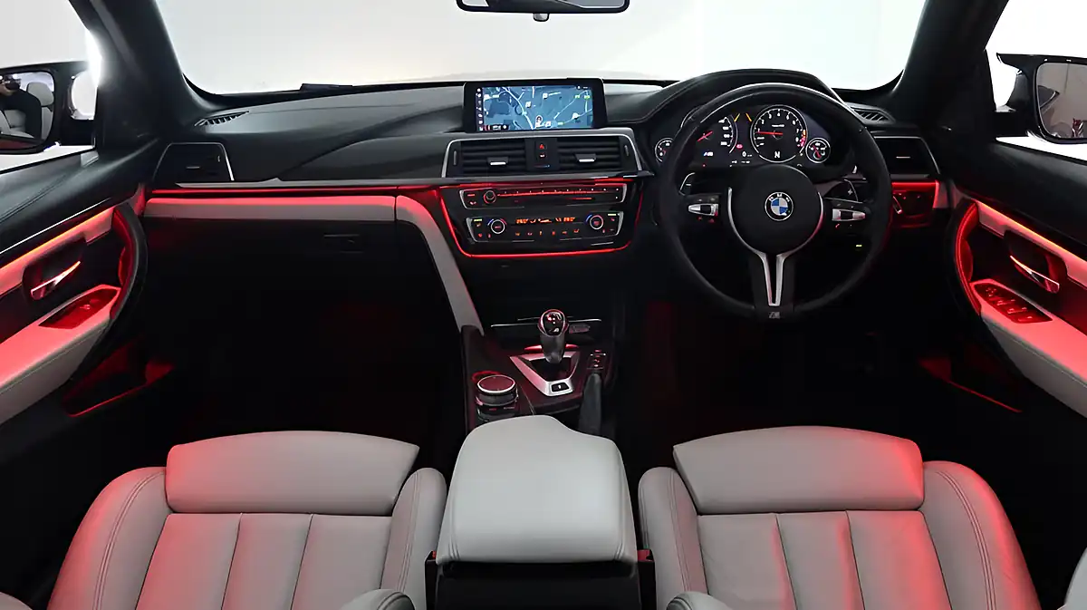 Used 2019 BMW M4 Competition Orange - Interior and Exterior details 2
