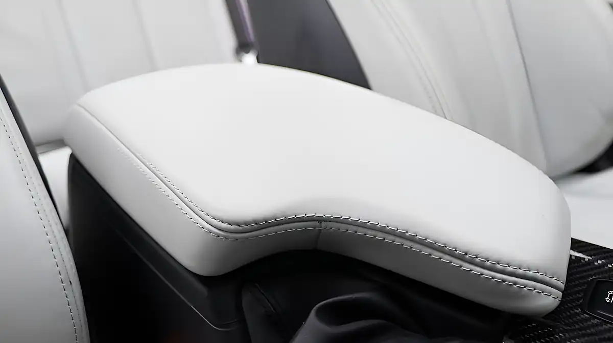 Used 2019 BMW M4 Competition Orange - Interior and Exterior details 20