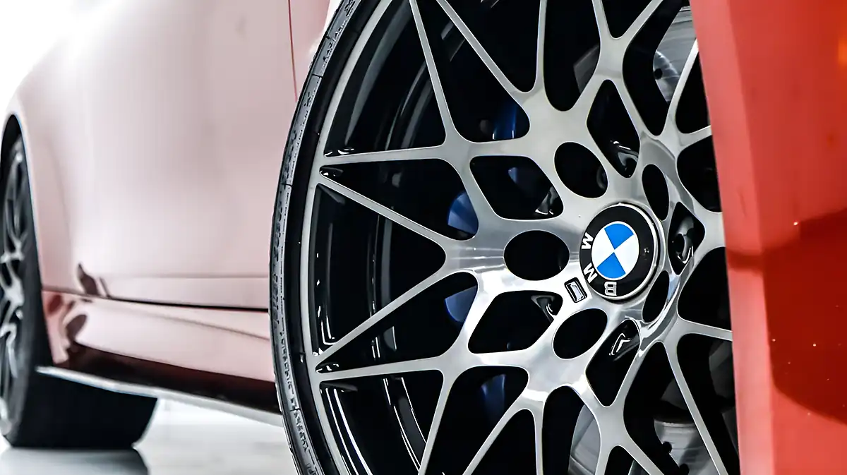 Used 2019 BMW M4 Competition Orange - Interior and Exterior details 8