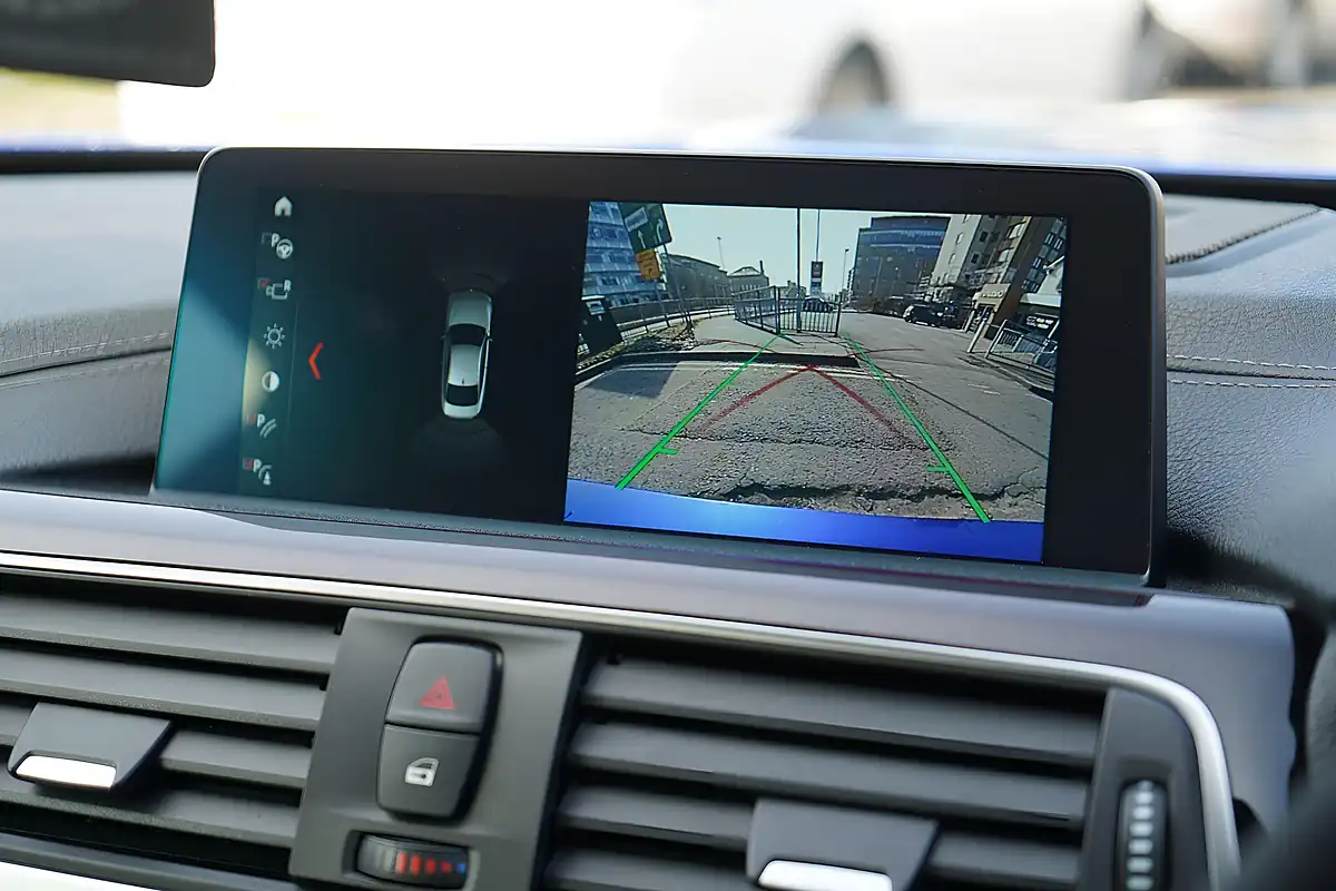 Used 2019 BMW M4 Competition San Marino Blue - Interior and Exterior details 18