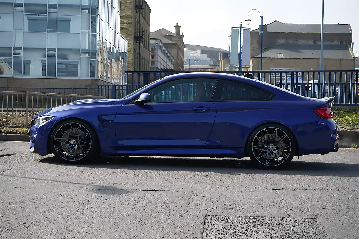 Used 2019 BMW M4 Competition San Marino Blue - Interior and Exterior details 8