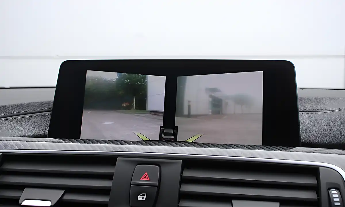 Used 2019 BMW M4 Competition White - Interior and Exterior details 11