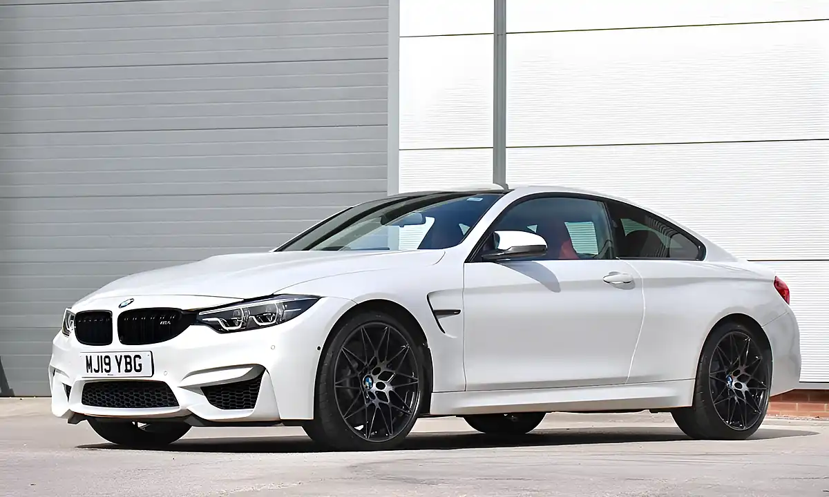 Used 2019 BMW M4 Competition White - Interior and Exterior details 13