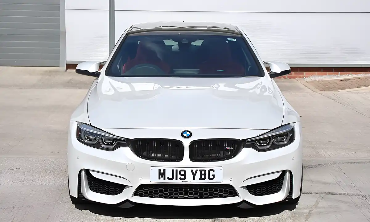 Used 2019 BMW M4 Competition White - Interior and Exterior details 19