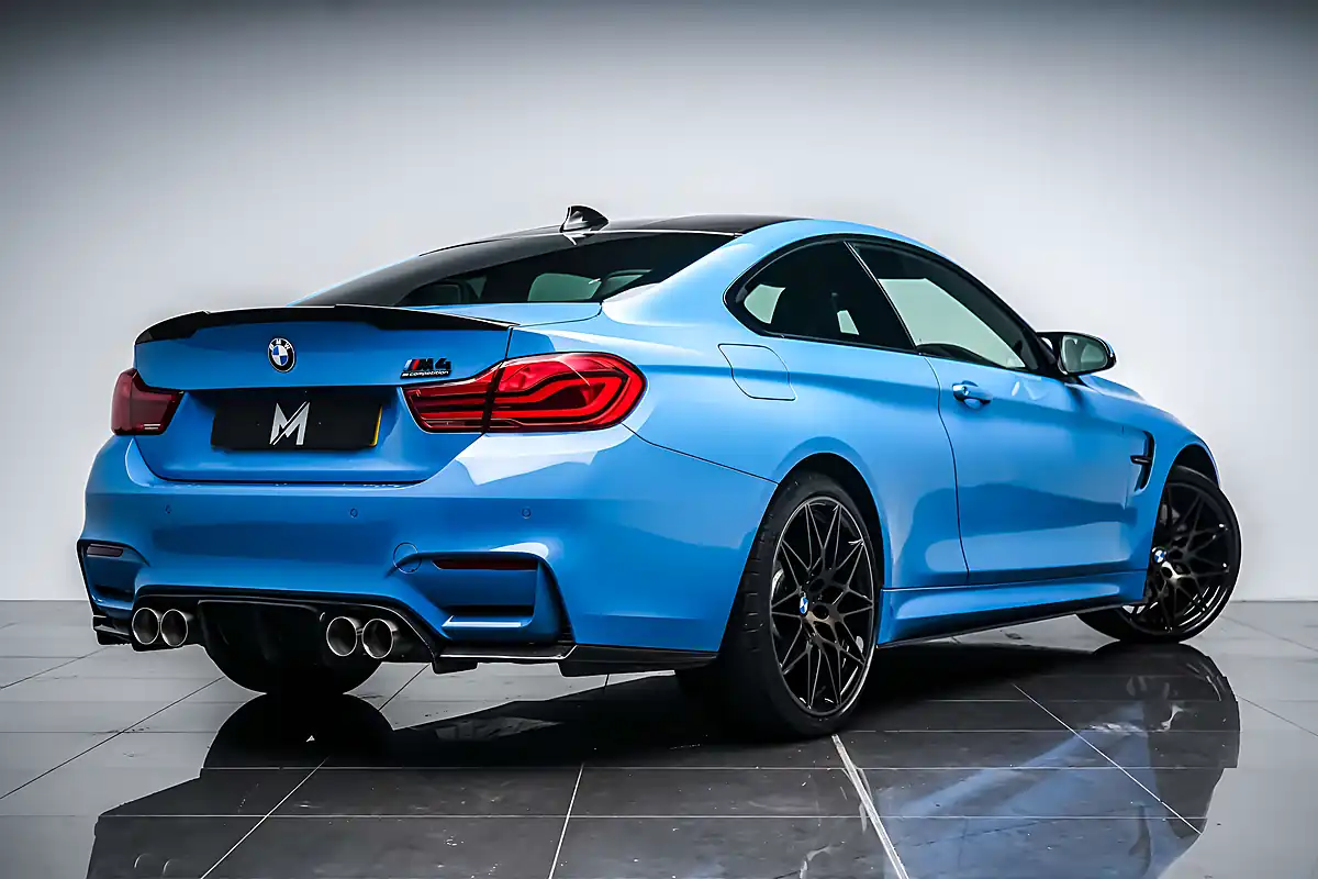 Used 2019 BMW M4 Competition Yas Marina Blue Metallic - Interior and Exterior details 15