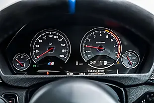 Used 2019 BMW M4 Competition Yas Marina Blue Metallic - Interior and Exterior details 16