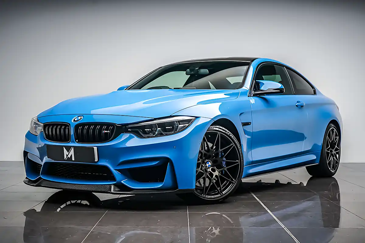 Used 2019 BMW M4 Competition Yas Marina Blue Metallic - Interior and Exterior details 5