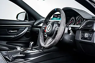 Used 2019 BMW M4 Competition Yas Marina Blue Metallic - Interior and Exterior details 8