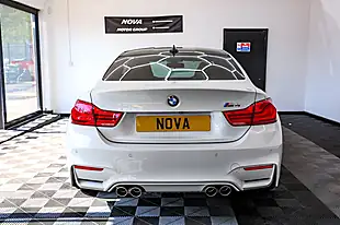 Used 2019 BMW M4 Mineral White - Interior and Exterior details 11