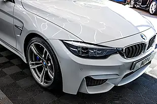Used 2019 BMW M4 Mineral White - Interior and Exterior details 17
