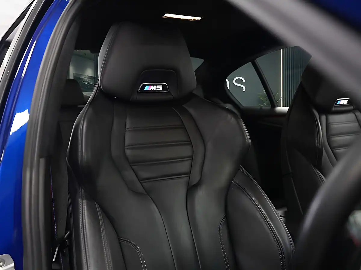 Used 2019 BMW M5 Blue - Interior and Exterior details 4