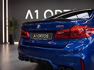 Used 2019 BMW M5 Blue - Interior and Exterior details 8