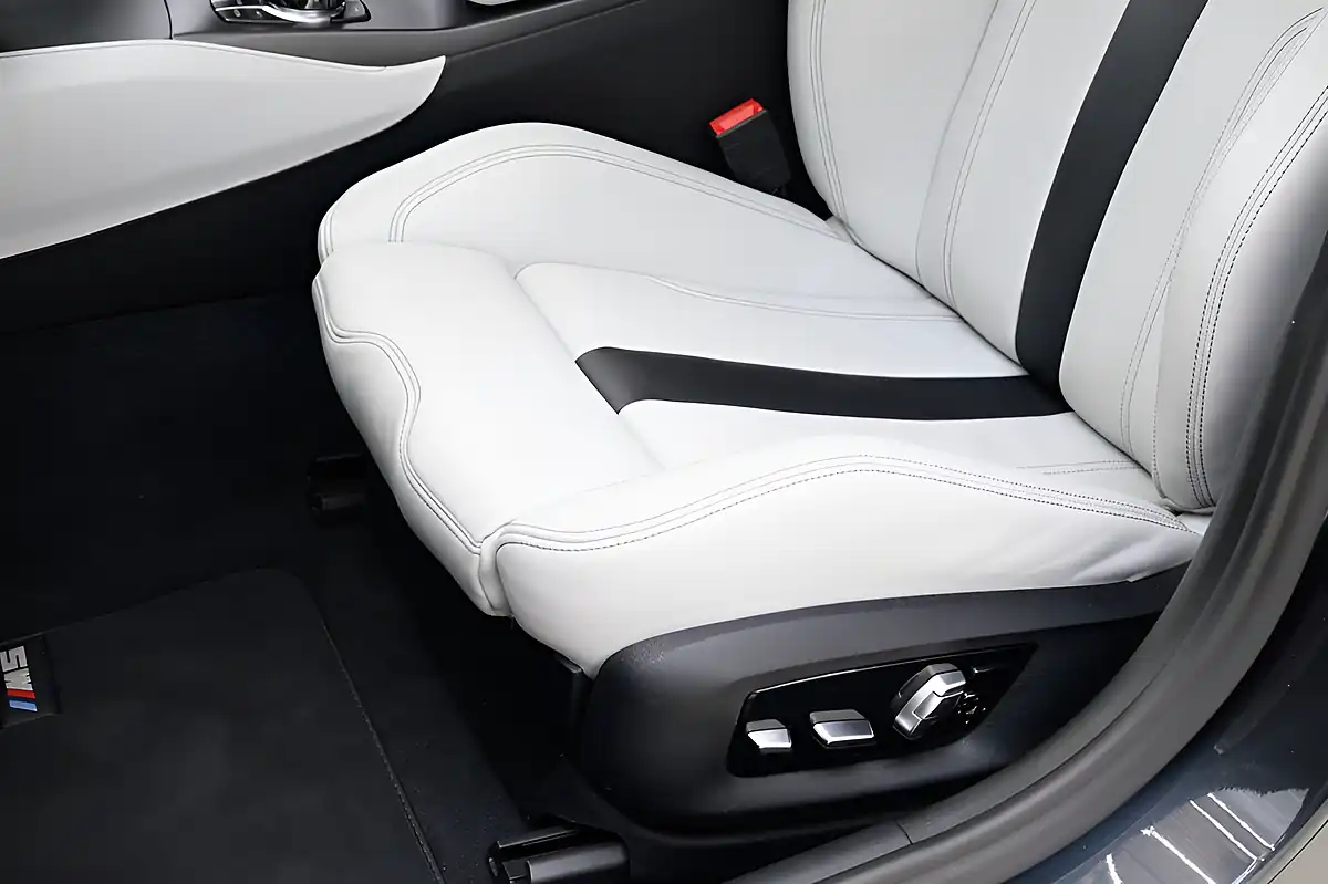 Used 2019 BMW M5 Competition Grey - Interior and Exterior details 15