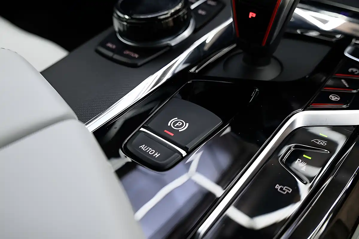 Used 2019 BMW M5 Competition Grey - Interior and Exterior details 19
