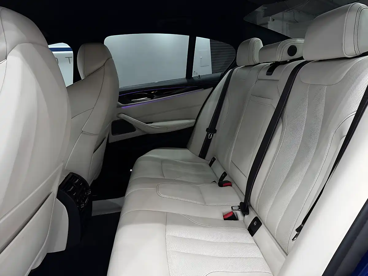 Used 2019 BMW M5 Competition San Marino Blue - Interior and Exterior details 18