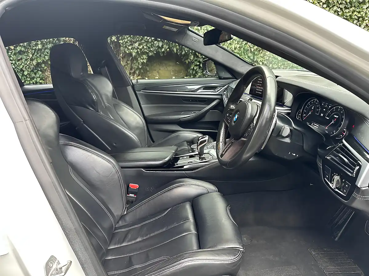Used 2019 BMW M5 Competition White - Interior and Exterior details 11