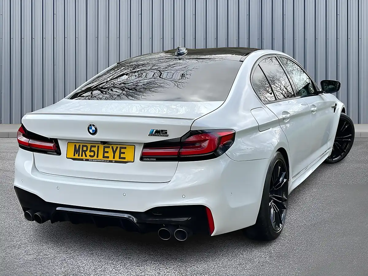Used 2019 BMW M5 Competition White - Interior and Exterior details 6