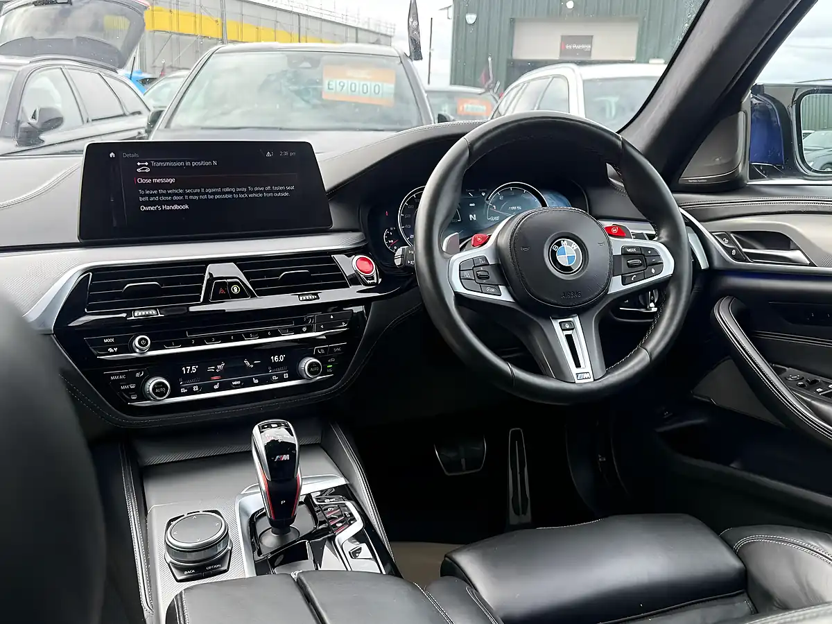 Used 2019 BMW M5 Saloon Blue - Interior and Exterior details 10