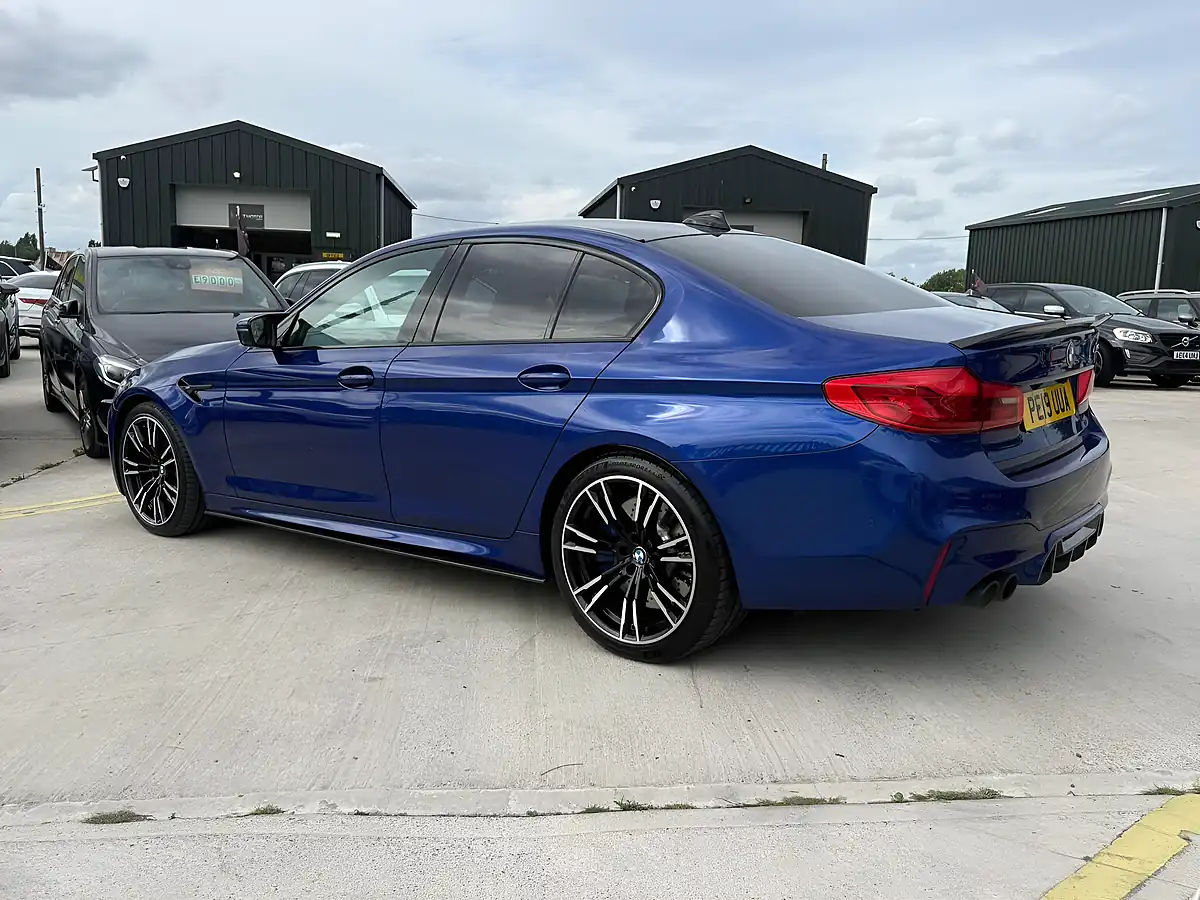 Used 2019 BMW M5 Saloon Blue - Interior and Exterior details 3