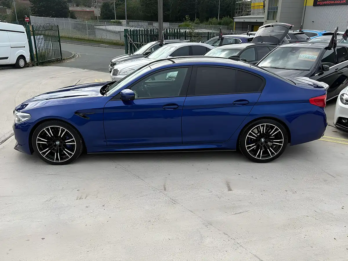 Used 2019 BMW M5 Saloon Blue - Interior and Exterior details 4