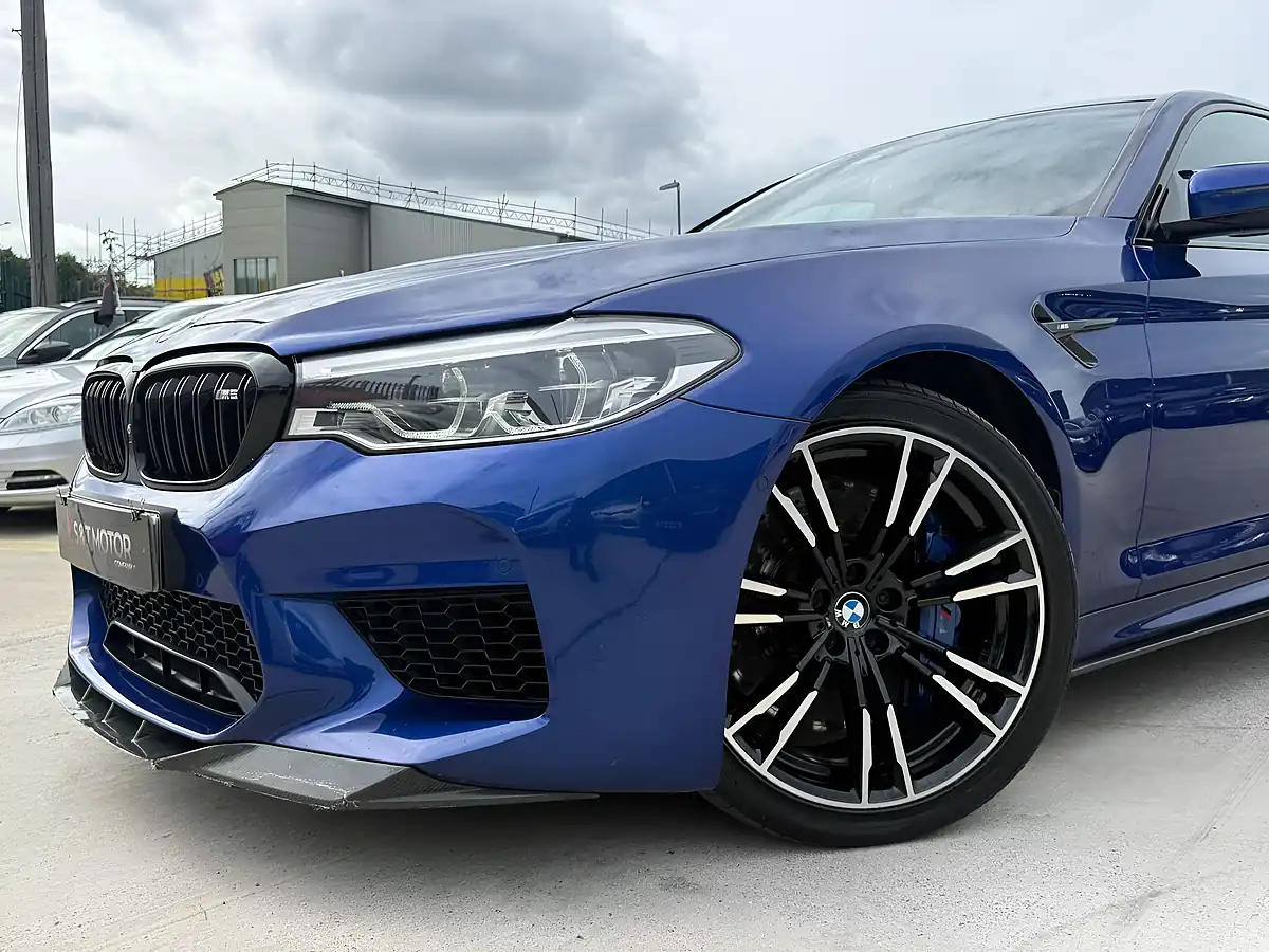 Used 2019 BMW M5 Saloon Blue - Interior and Exterior details 7