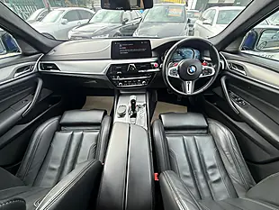 Used 2019 BMW M5 Saloon Blue - Interior and Exterior details 9